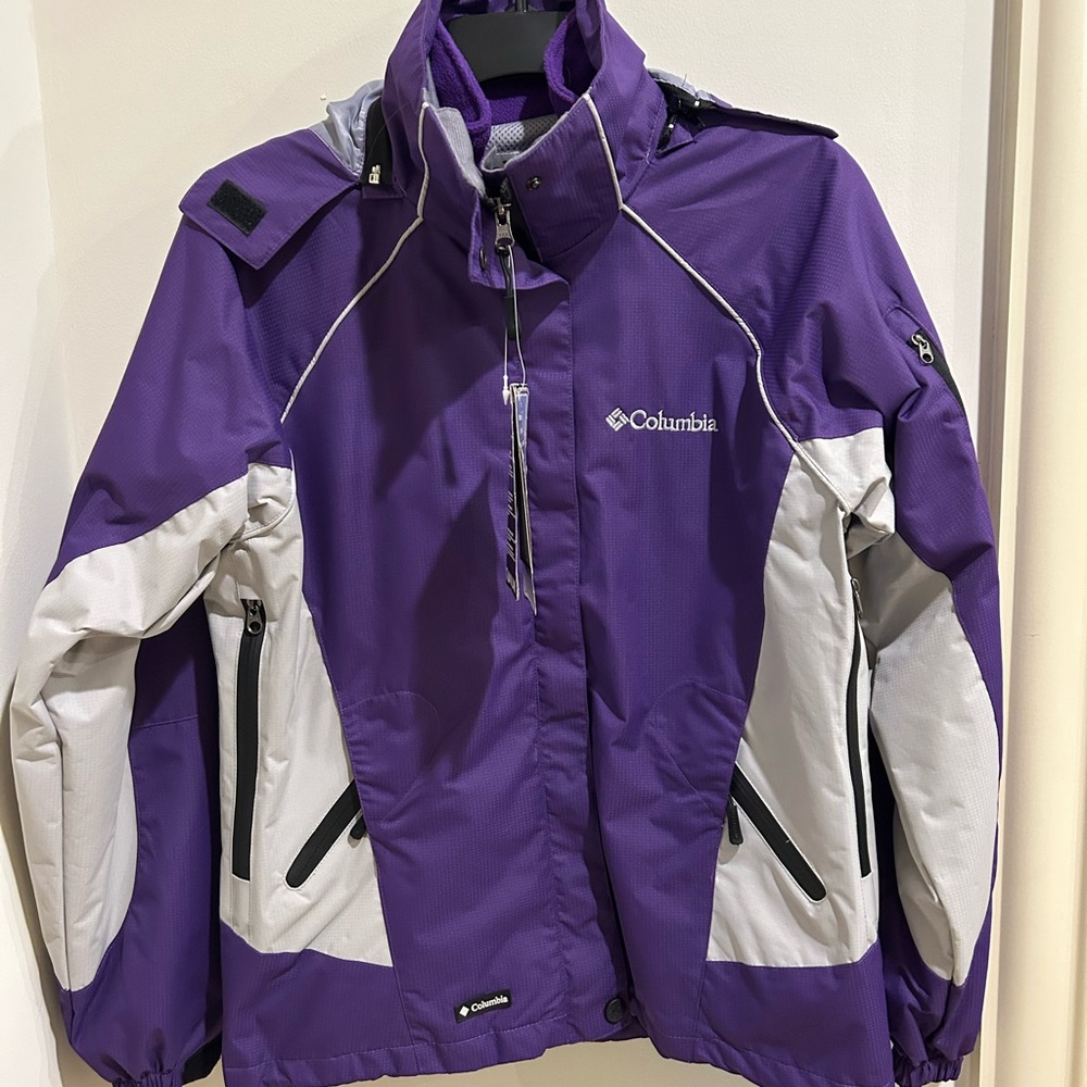 Columbia Titanium Violet and Light Gray Ski / Snowboard Jacket